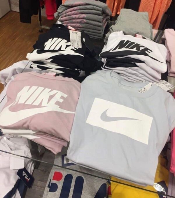 Levi’s clothes - Image 2